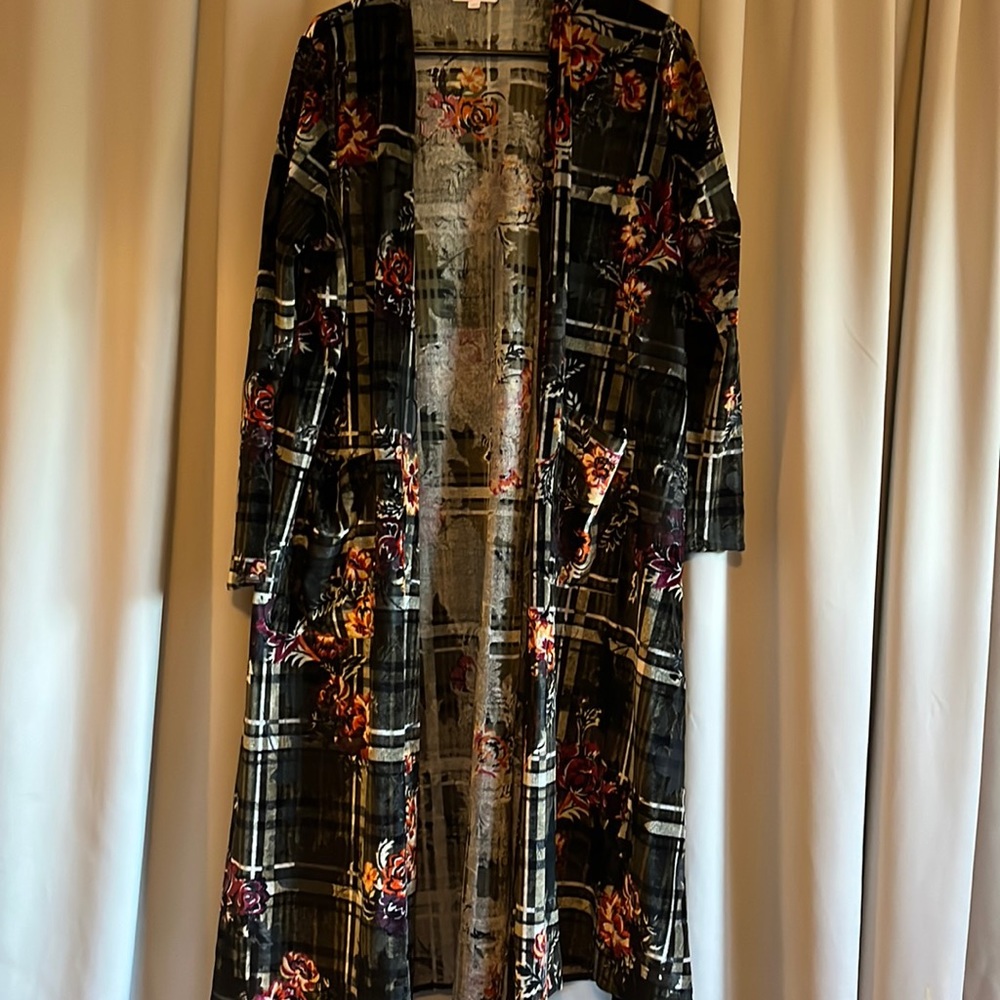 LulaRoe Long Sleeve Maxi Duster